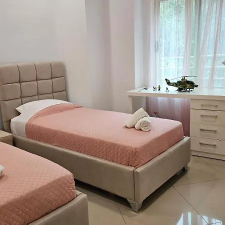 Seaside Jon Apartment Sarande